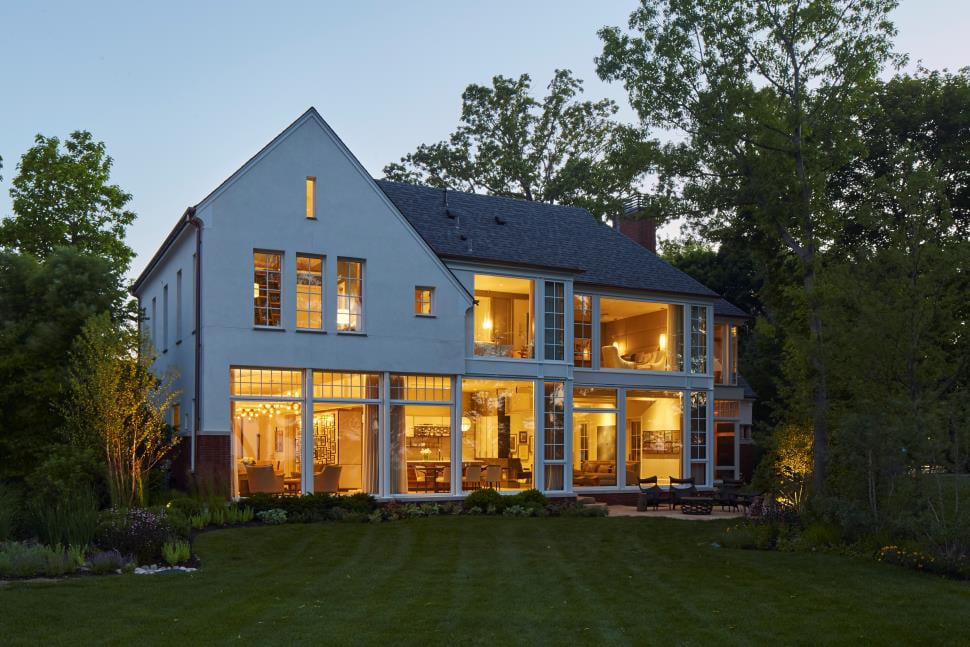 Modern Lakeshore House