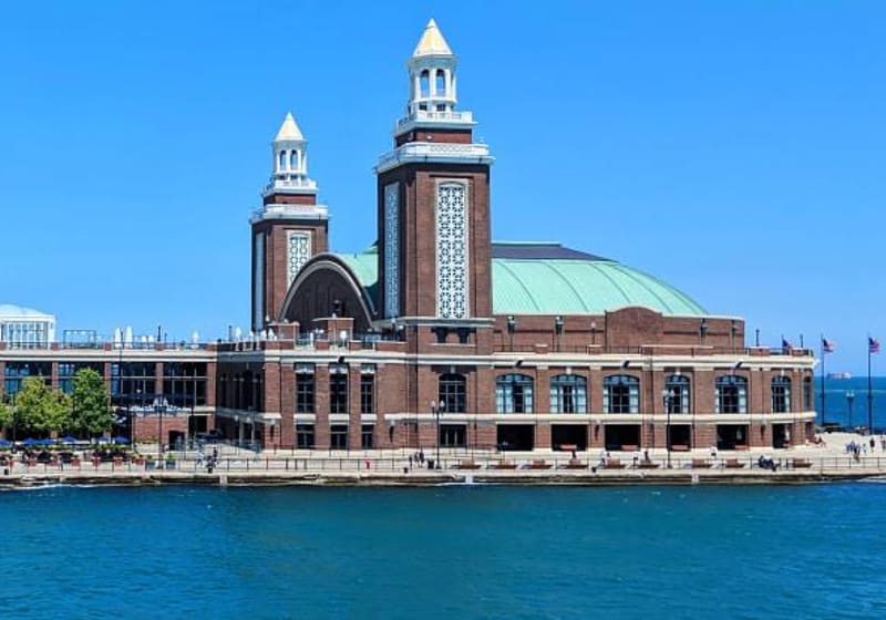 Offshore - Rooftop Bar at Navy Pier