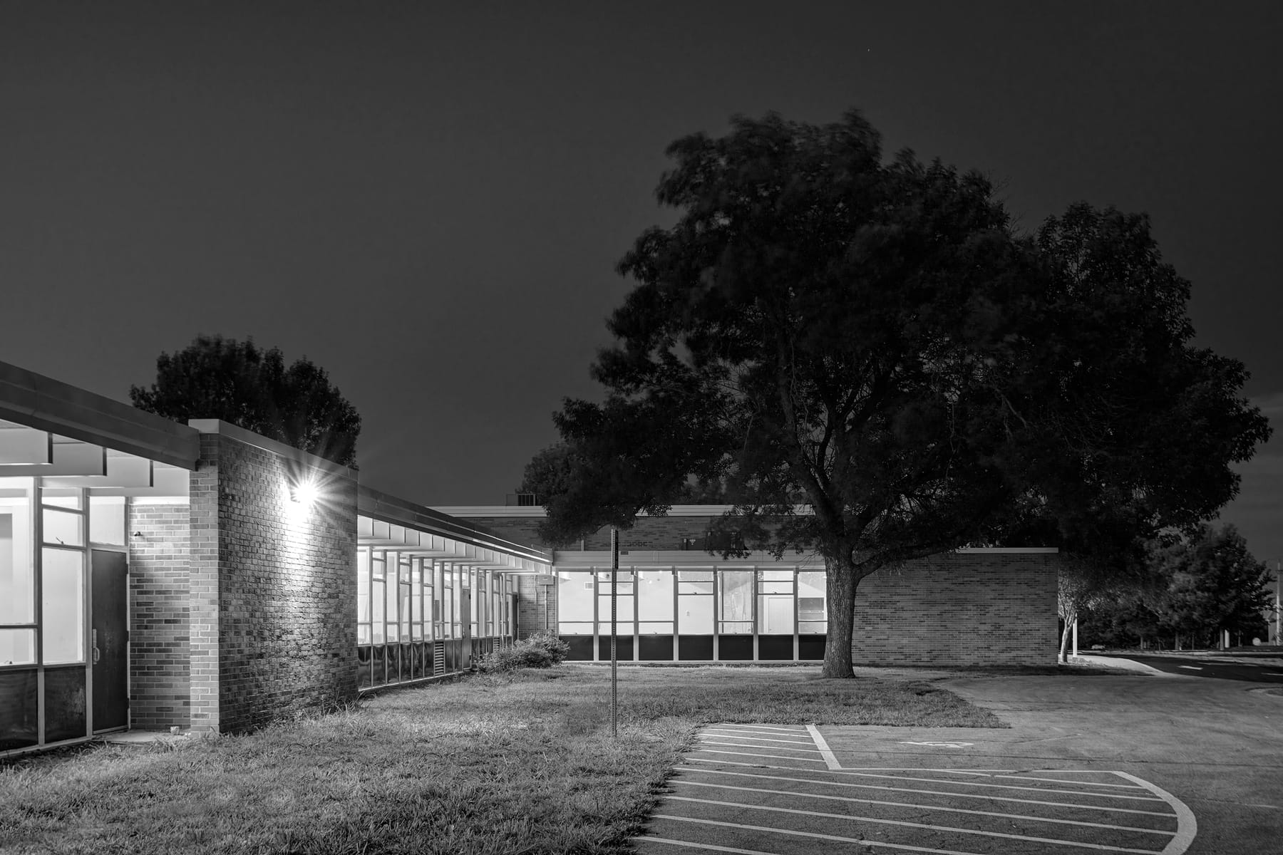 Monroe Place Apartments, image 8