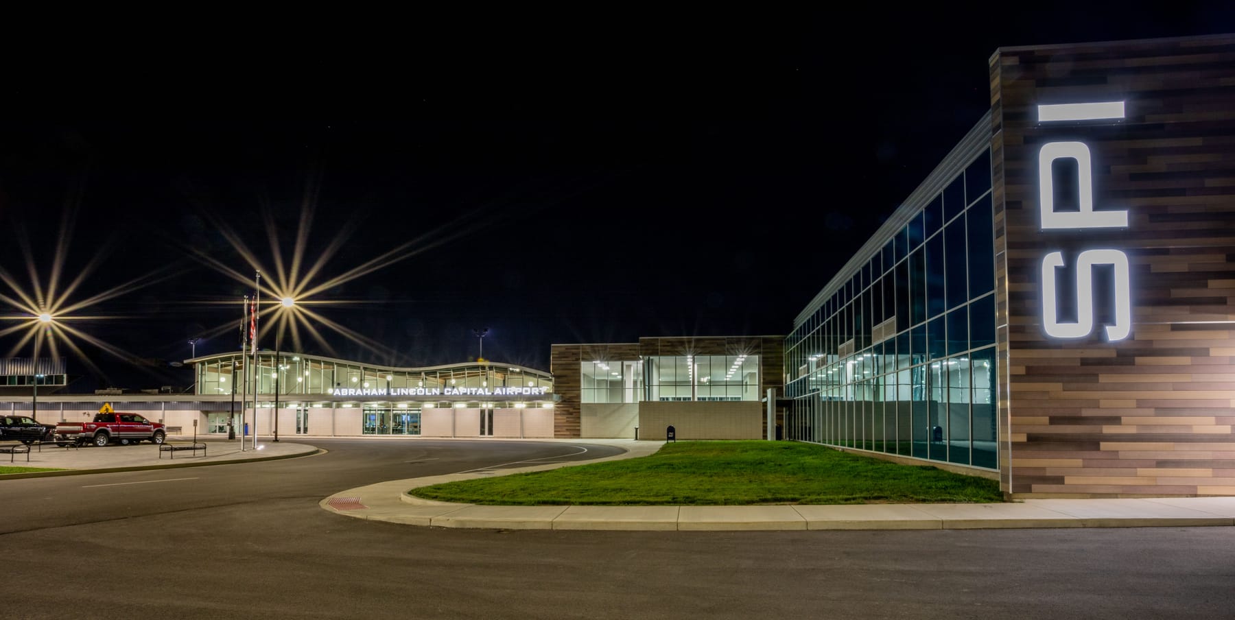 Abraham Lincoln Capital Airport Terminal Expansion, image 4