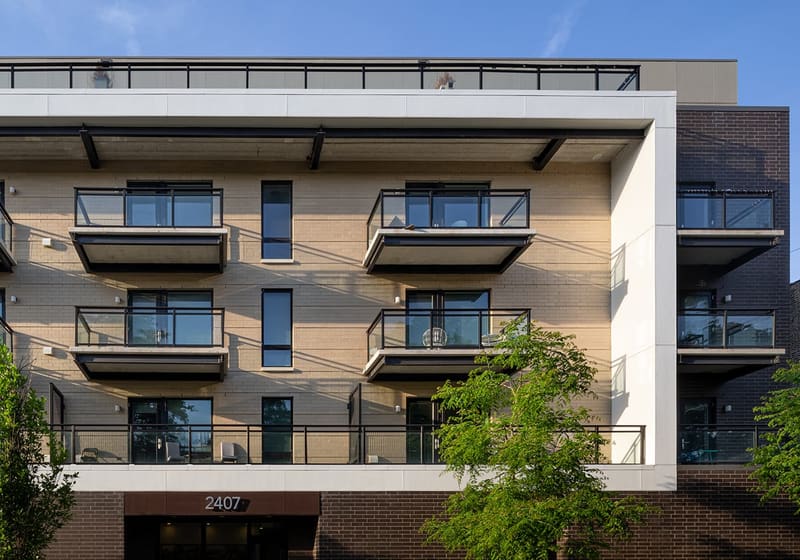 2407 W. Eastwood