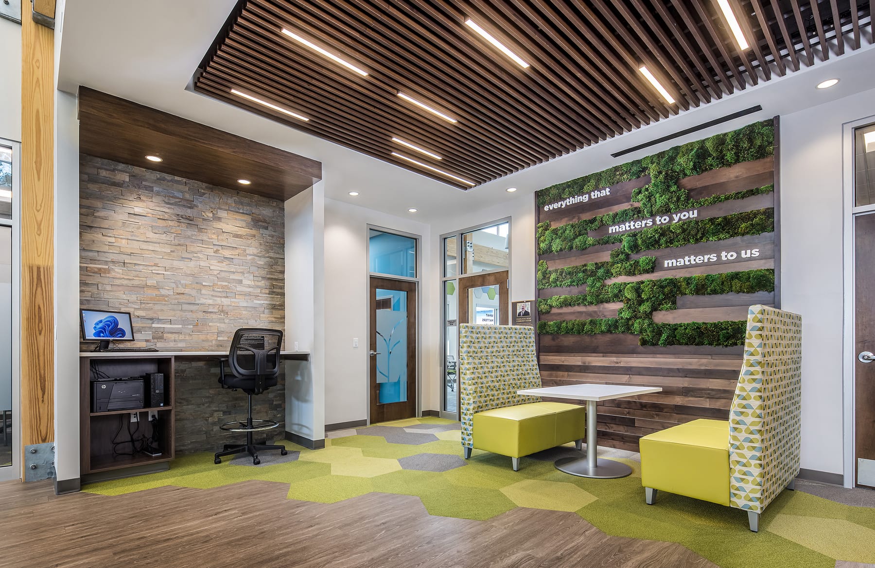 Center Parc Credit Union, image 5