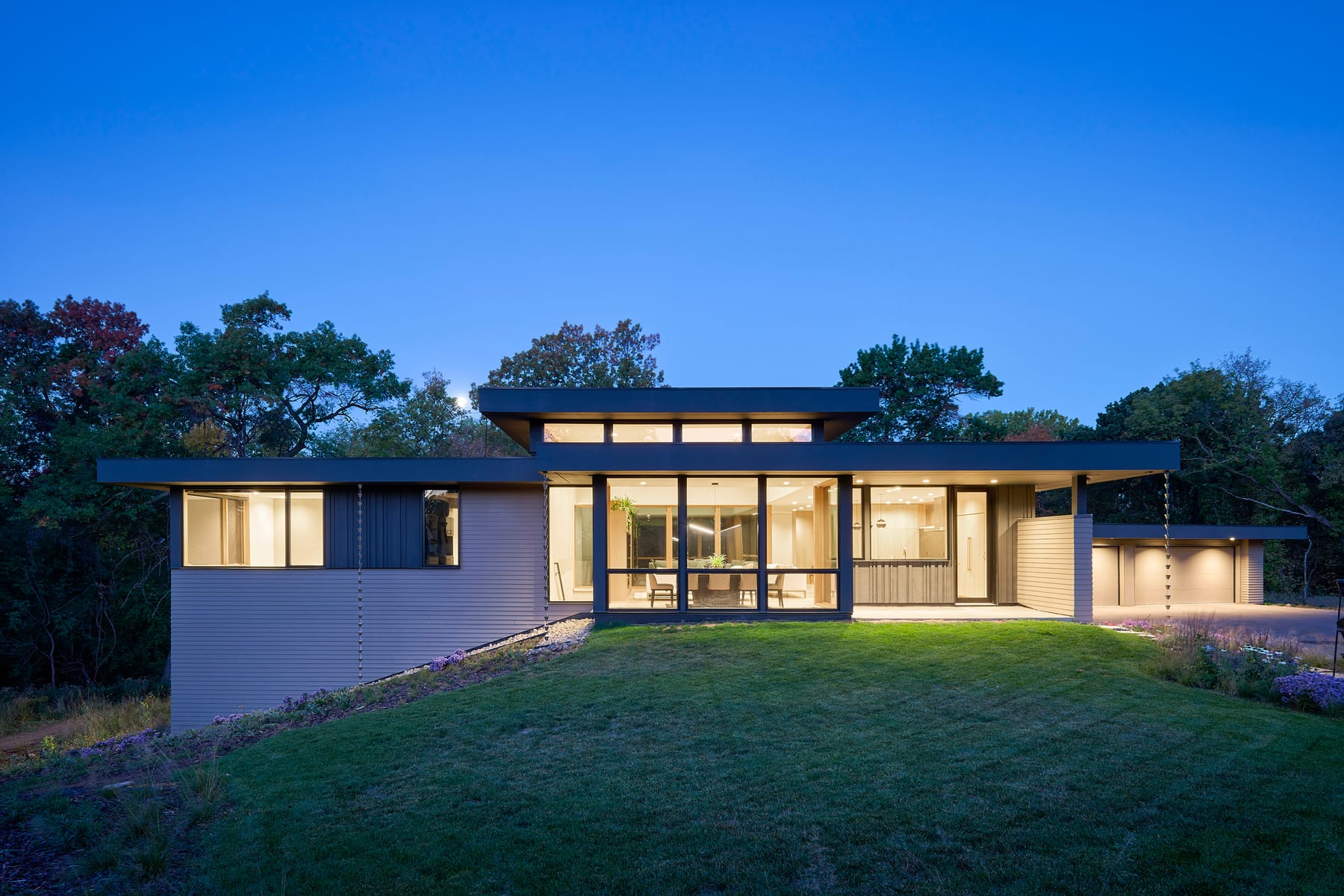 Sunfish Lake Contemporary, image 4