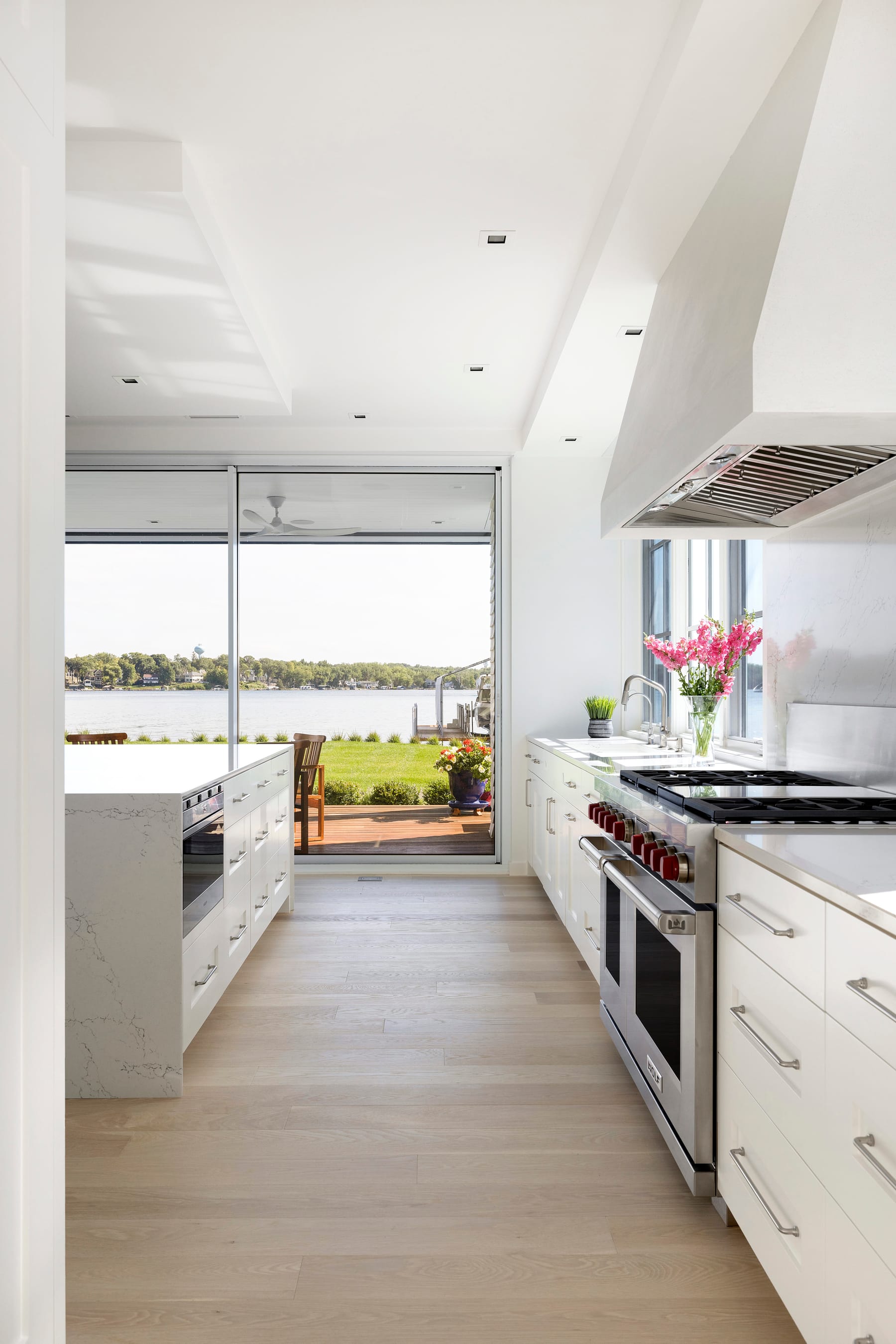 Lakeview Residence, image 9