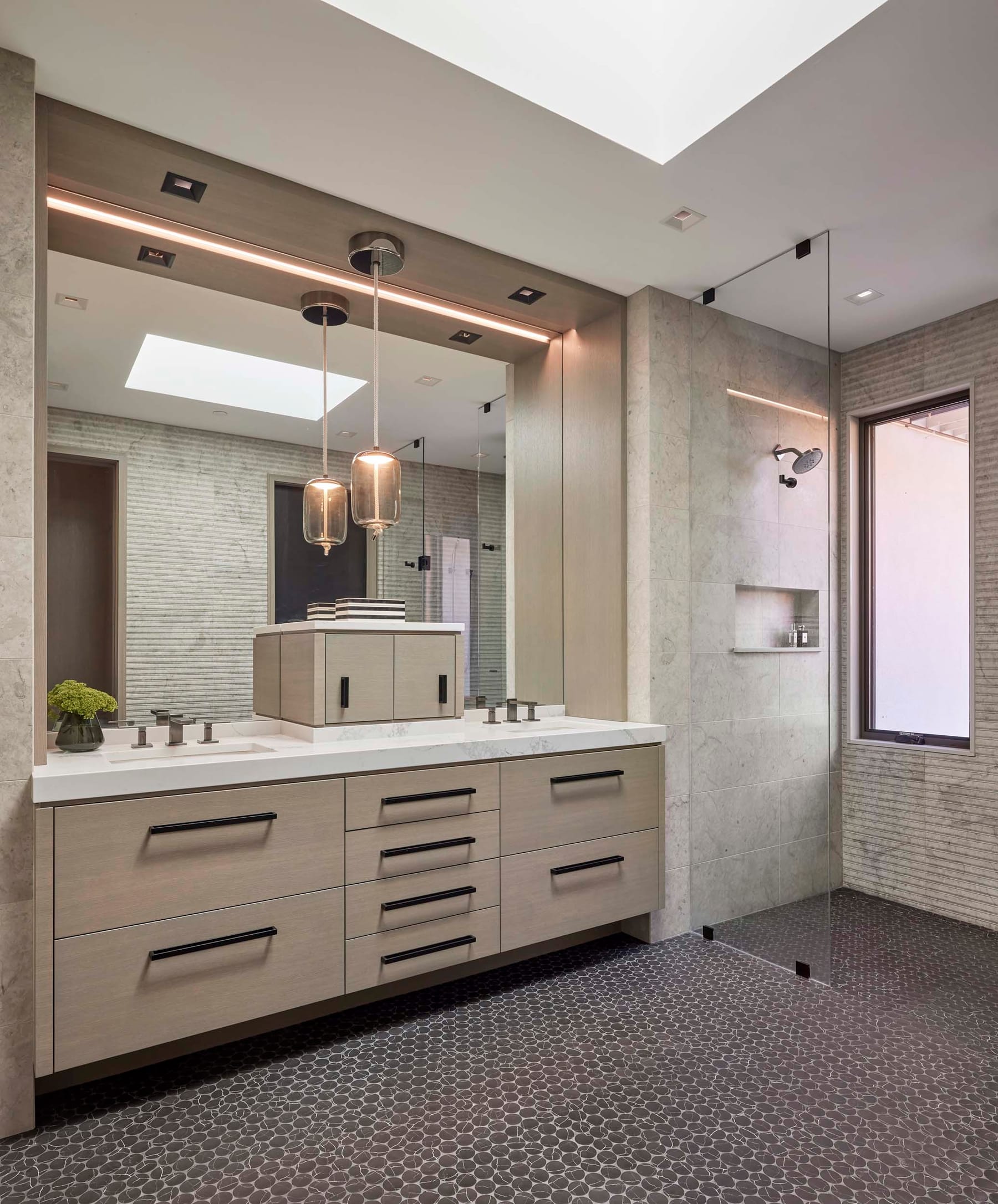 Modern Makeover, image 7