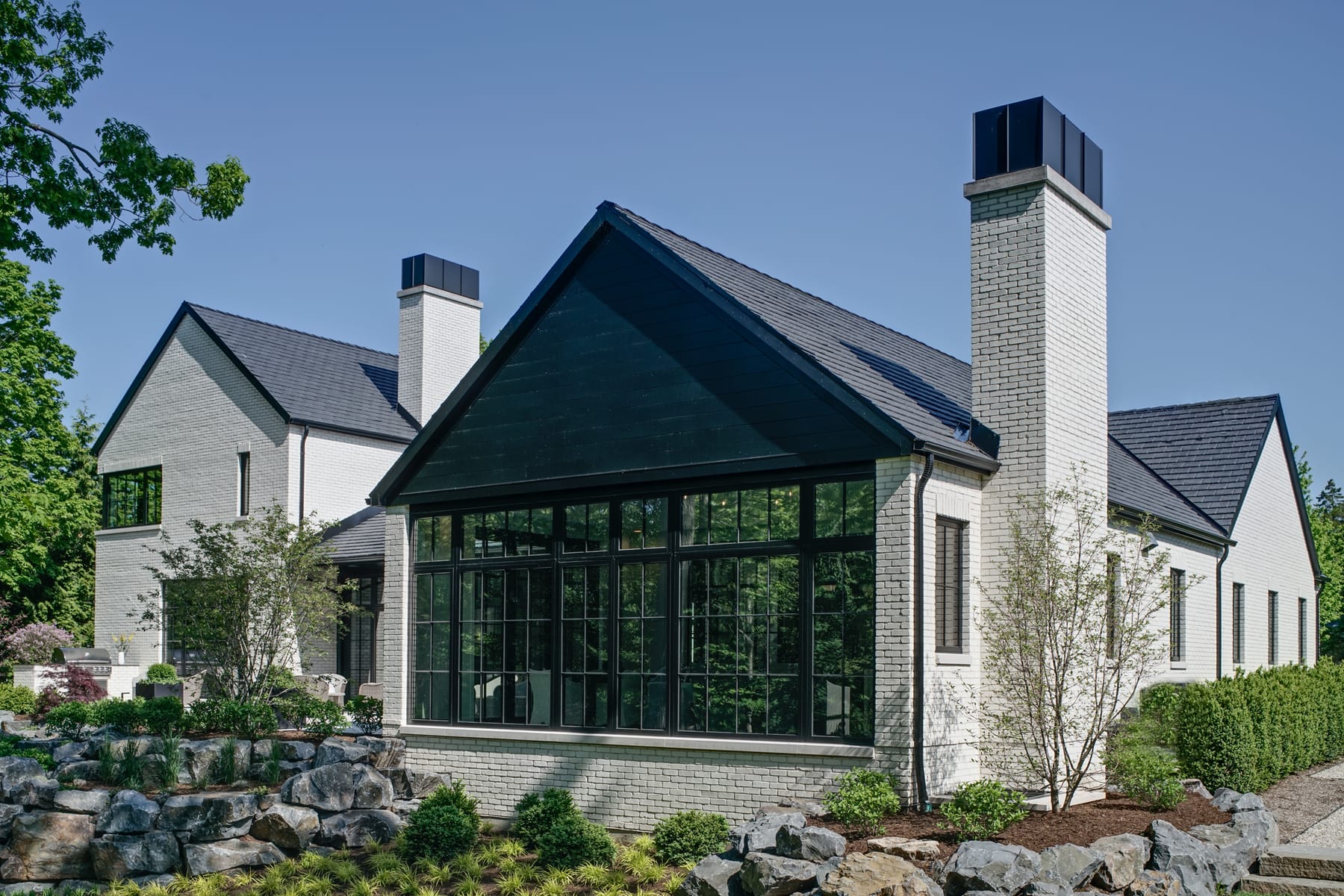 House on a Ravine, image 4