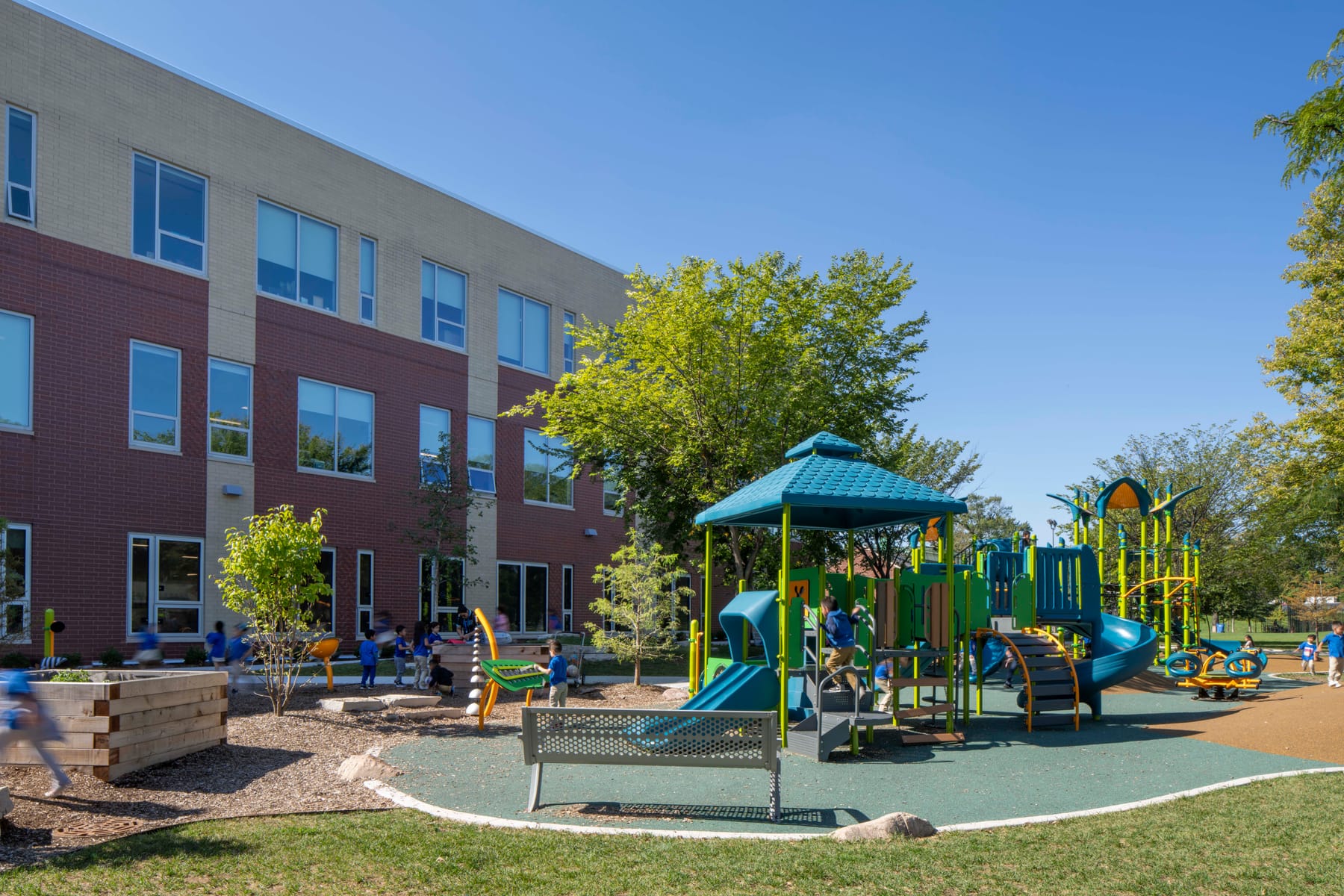 Belmont-Cragin Elementary School, image 4