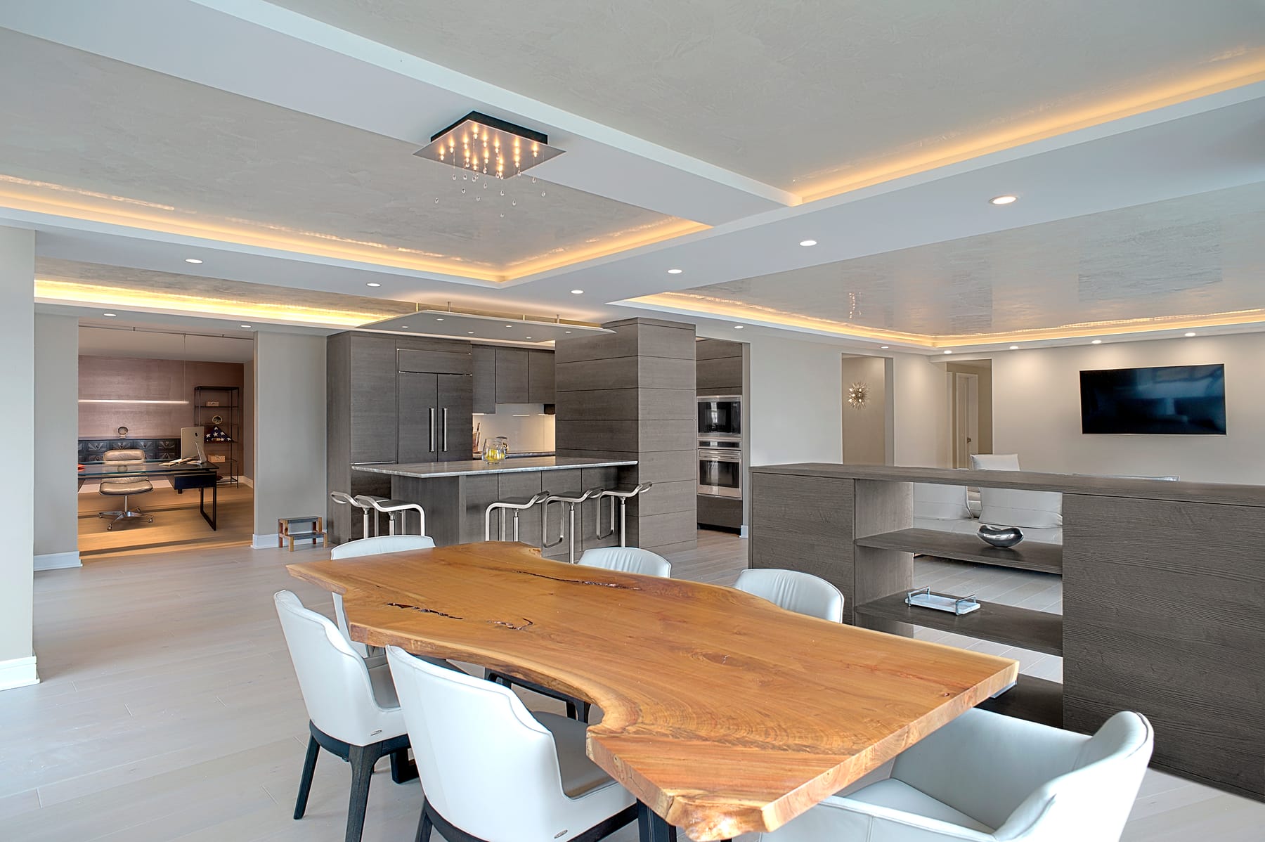 Suite 16