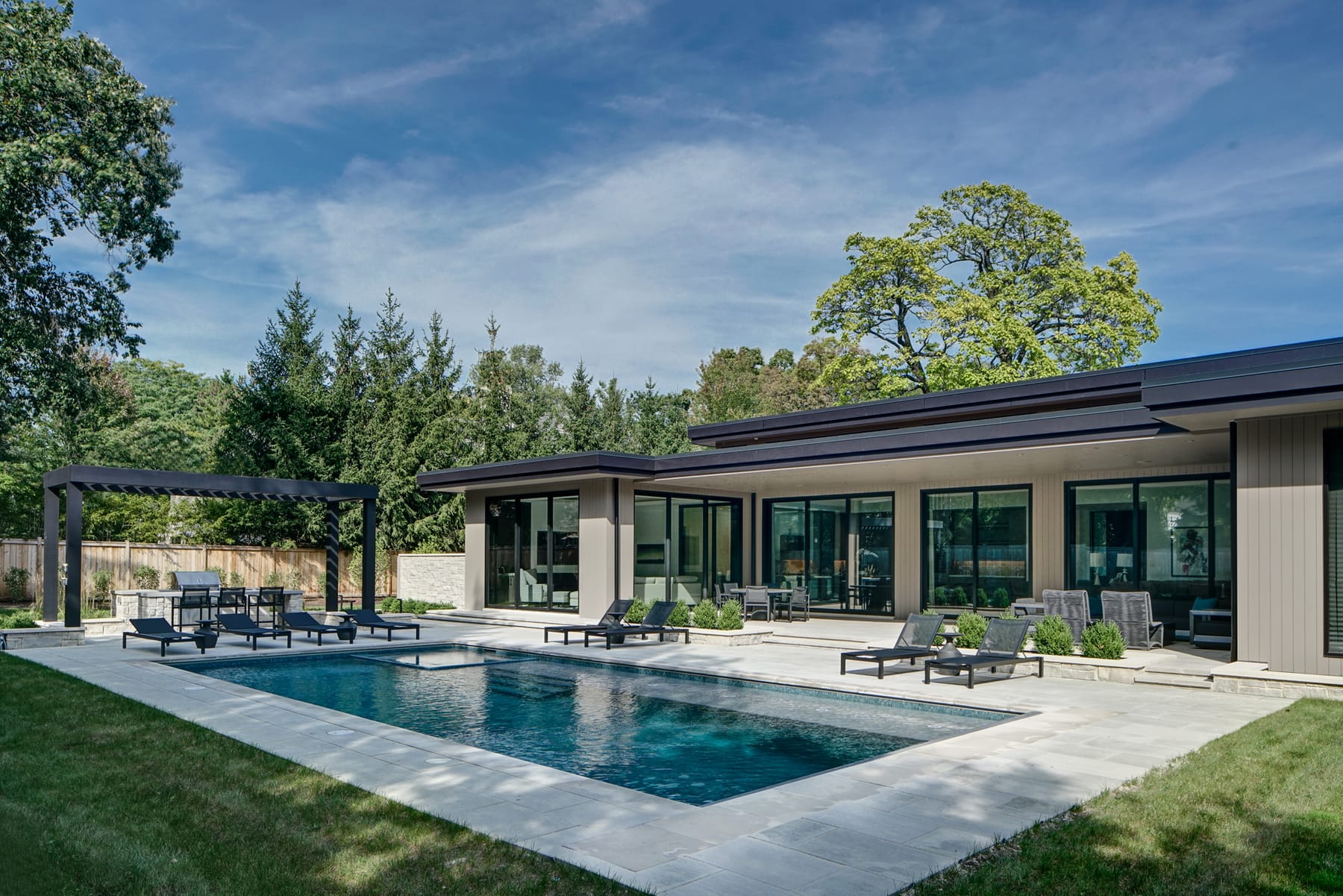 A Modern House Designed for Easy Living, image 3