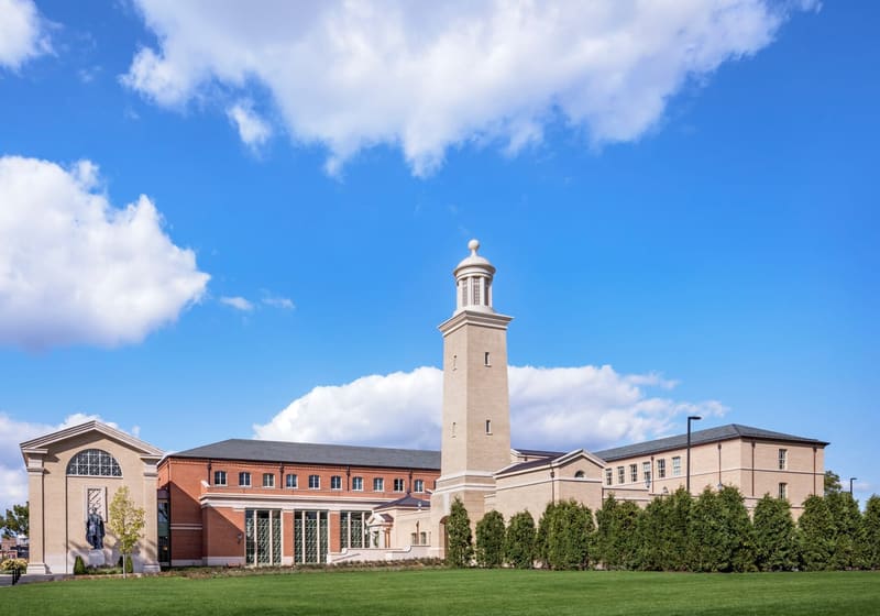 Notre Dame Matthew and Joyce Walsh Family Hall School of Architecture