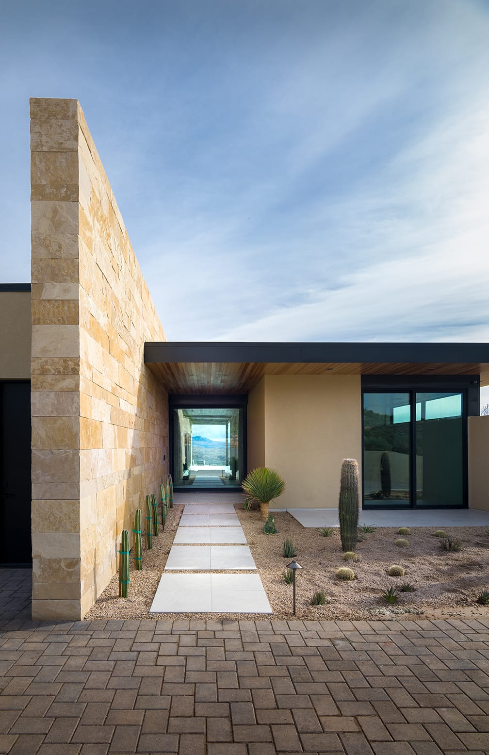 Desert Comfort Residence, image 2