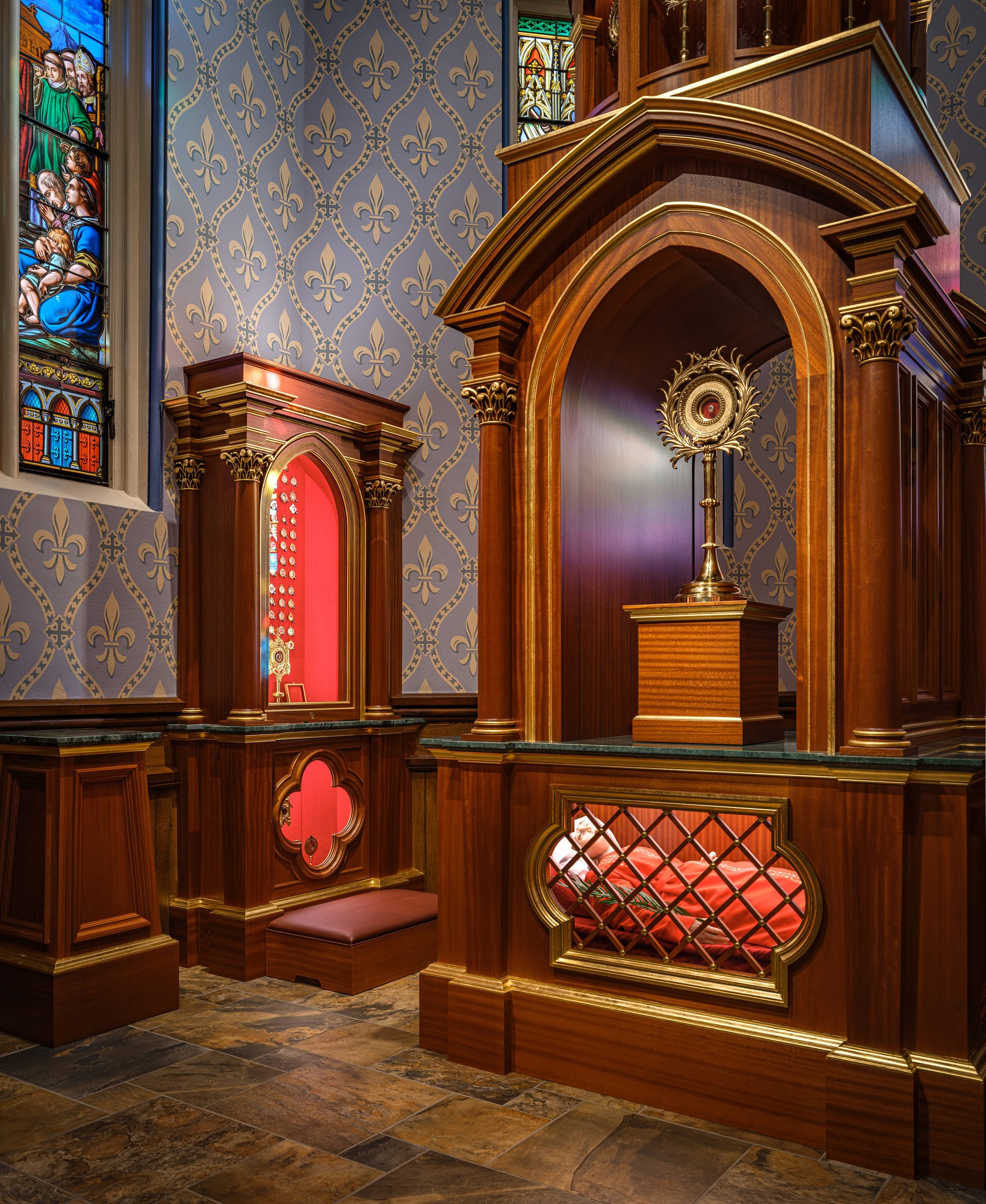 Reliquary Chapel, image 9