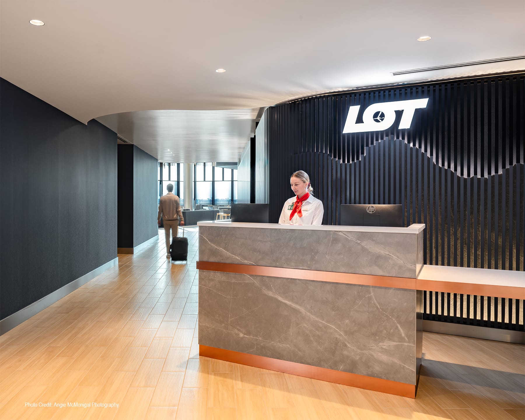 LOT Polish Airlines Lounge, image 4