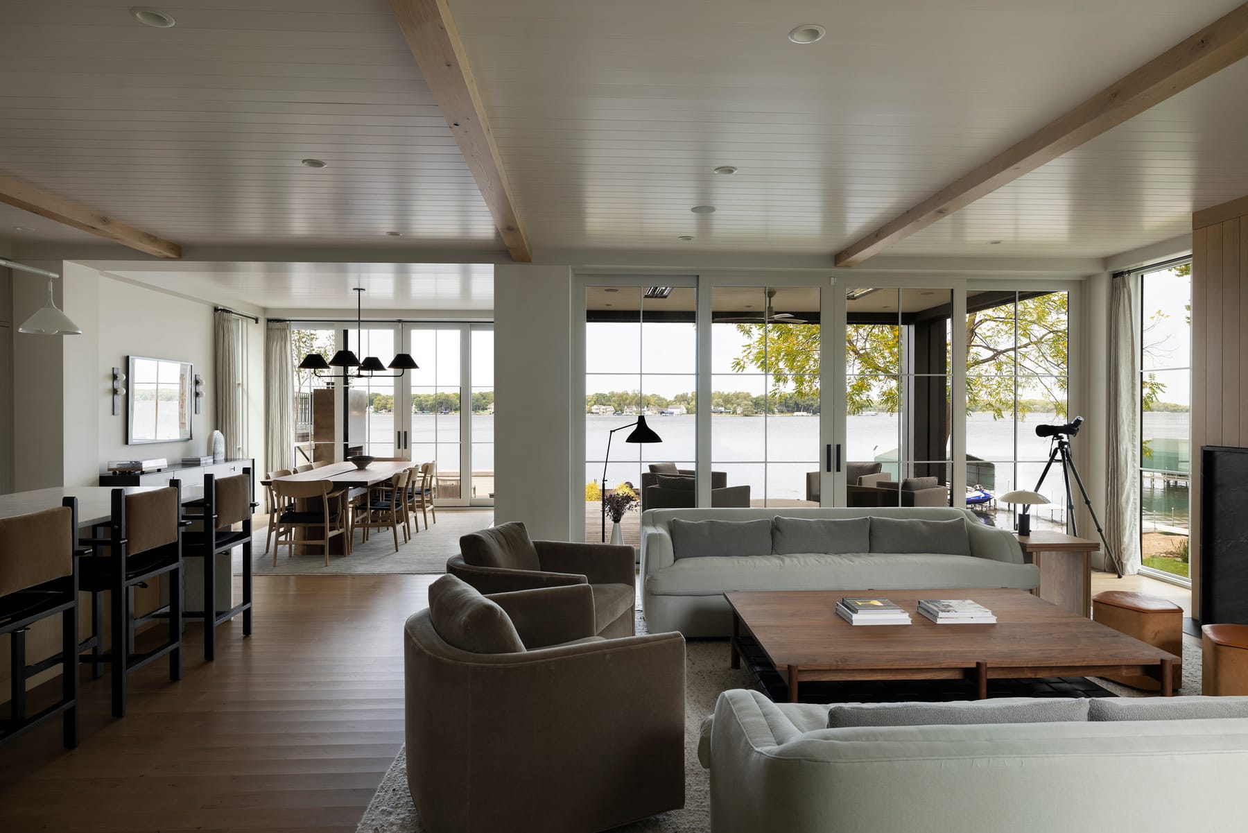 Excelsior Bay Residence, image 3